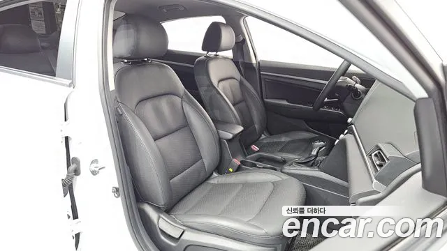Hyundai Avante 2019 thumb 10