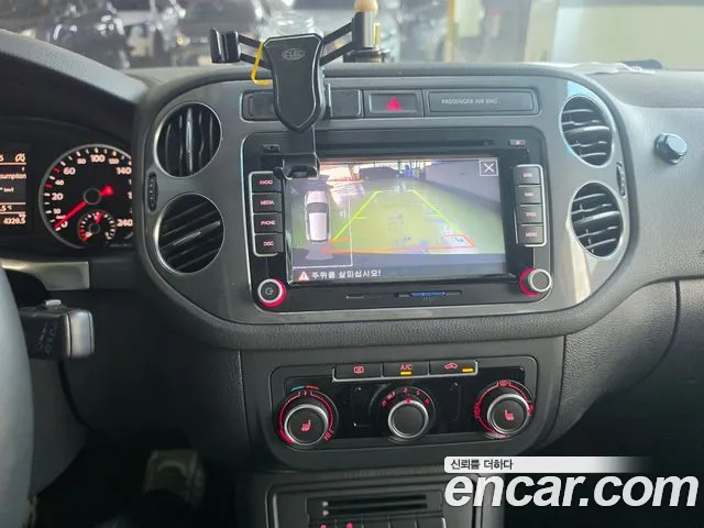 Volkswagen Tiguan 2015 thumb 8