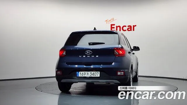 Hyundai Venue 2021 thumb 4