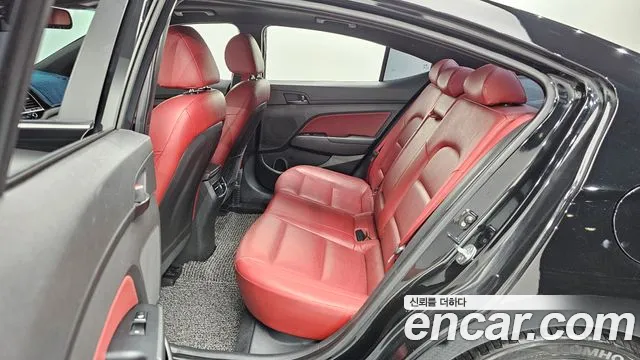 Hyundai Avante 2017 thumb 11