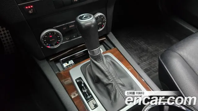 Mercedes-Benz GLK-Class 2010 thumb 9