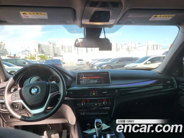 BMW X6 2017 thumb 10