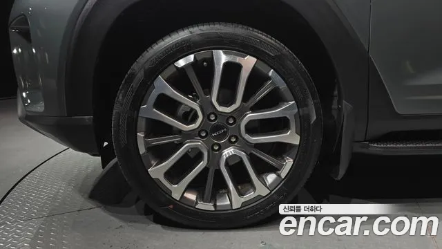 KG_Mobility_Ssangyong Torres 2024 thumb 5
