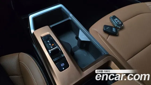 KG_Mobility_Ssangyong Torres 2024 thumb 9