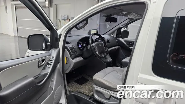 Hyundai Starex 2020 thumb 10
