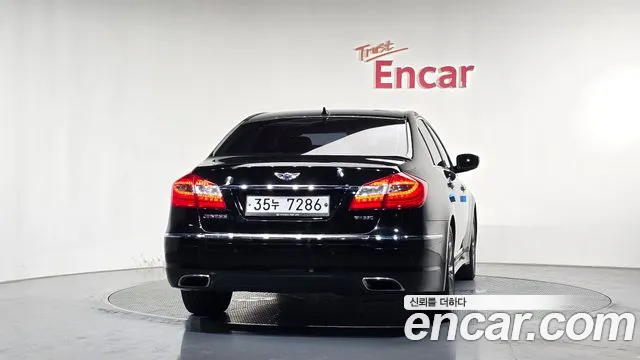 Hyundai Genesis 2012 thumb 4