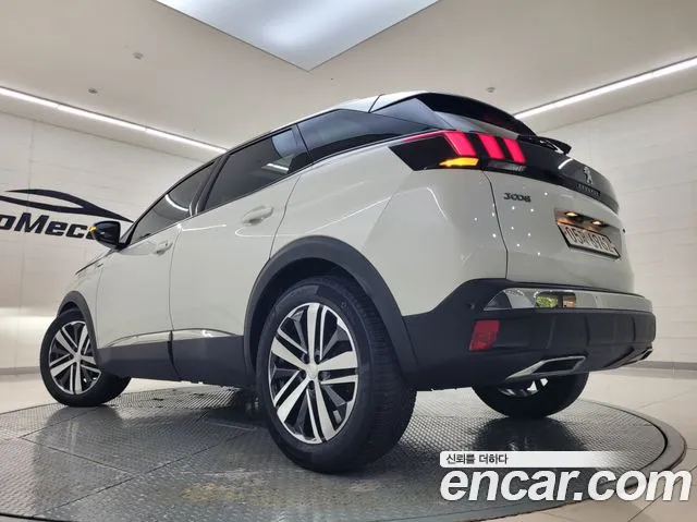 Peugeot 3008 2018 thumb 2