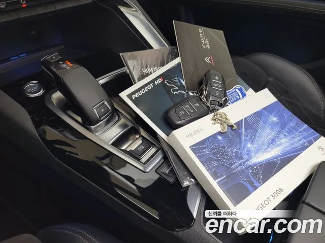 Peugeot 3008 2018 thumb 9