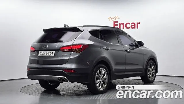 Hyundai Santa Fe 2015 thumb 2
