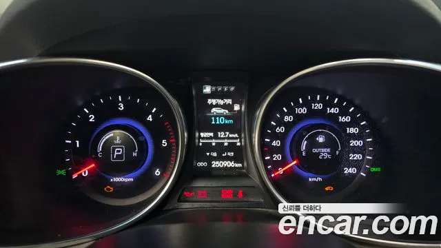 Hyundai Santa Fe 2015 thumb 8