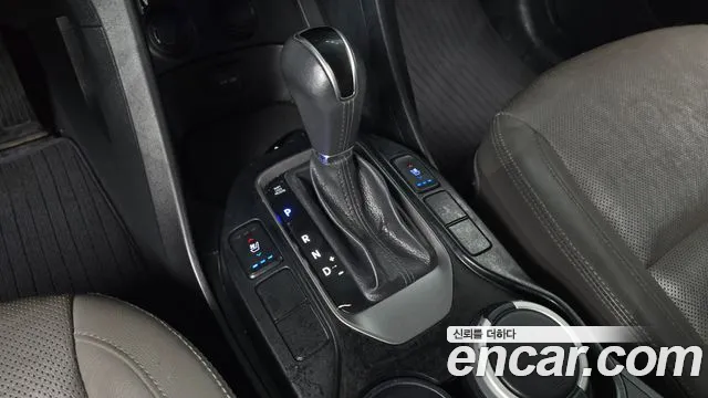 Hyundai Santa Fe 2015 thumb 9