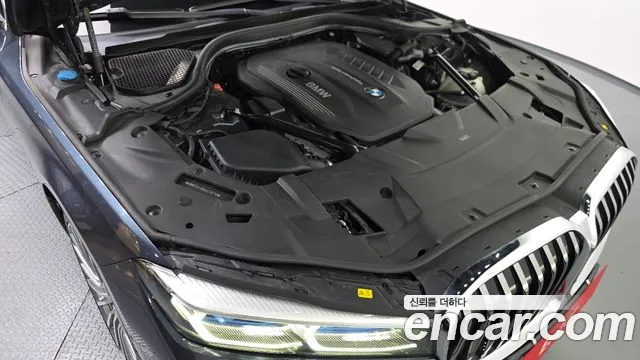 BMW 7-Series 2020 thumb 6