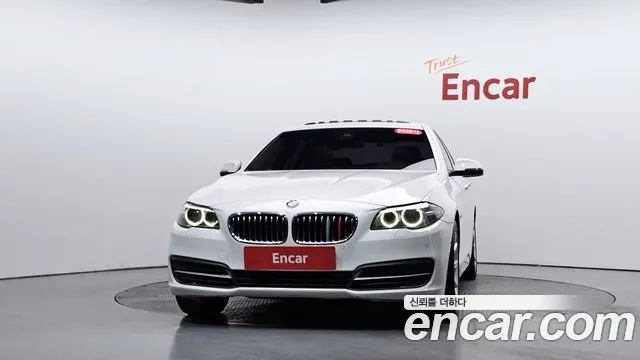 BMW 5-Series 2014 thumb 2