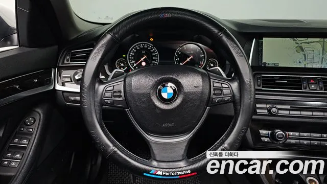 BMW 5-Series 2014 thumb 12