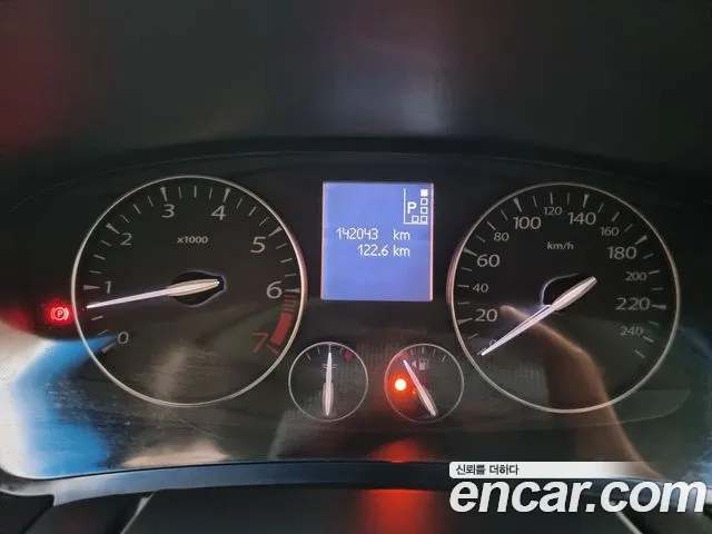 Renault-KoreaSamsung SM5 2012 thumb 8