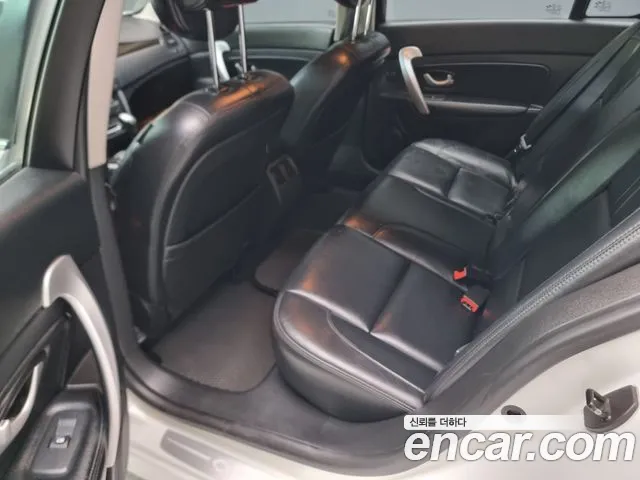 Renault-KoreaSamsung SM5 2012 thumb 10