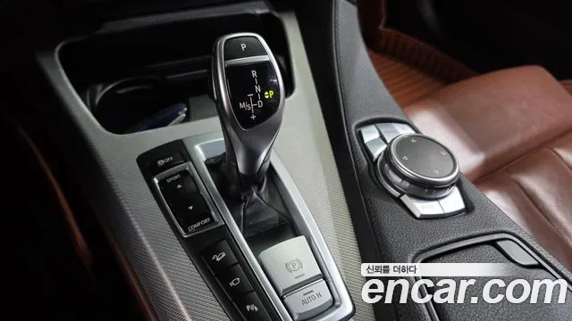BMW 6-Series 2015 thumb 9