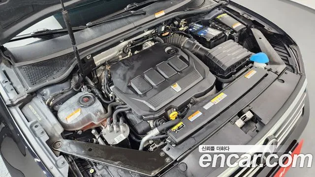 Volkswagen Passat (North America and China) 2022 thumb 6