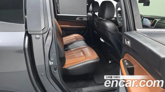 KG_Mobility_Ssangyong Rexton 2018 thumb 11