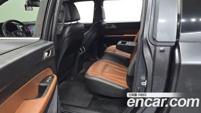 KG_Mobility_Ssangyong Rexton 2018 thumb 12