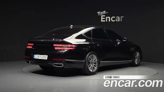 Genesis G80 2023 thumb 2