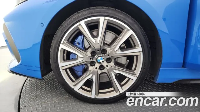 BMW 1-Series 2021 thumb 5