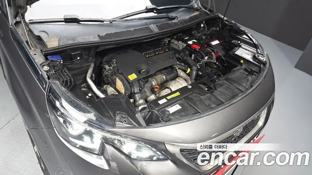 Peugeot 5008 2017 thumb 6