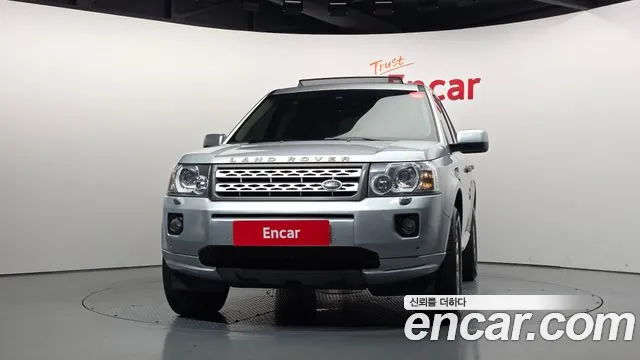 Land Rover Freelander 2011 thumb 3