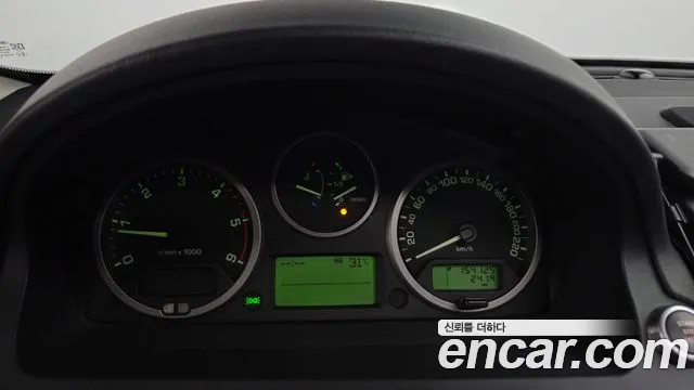 Land Rover Freelander 2011 thumb 8
