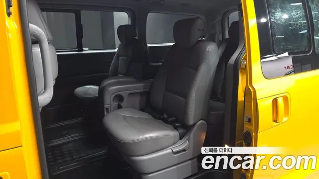 Hyundai Starex 2017 thumb 12
