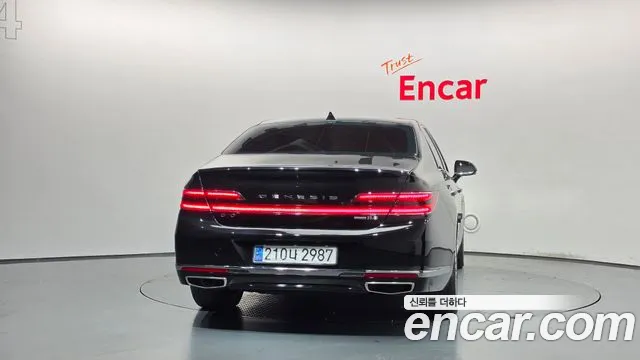 Genesis G90 2018 thumb 4