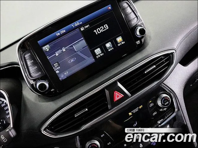 Hyundai Santa Fe 2019 thumb 7