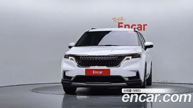 Kia Carnival 2023 thumb 2