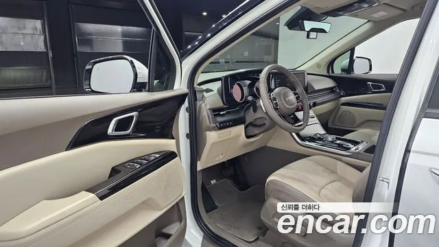 Kia Carnival 2023 thumb 9