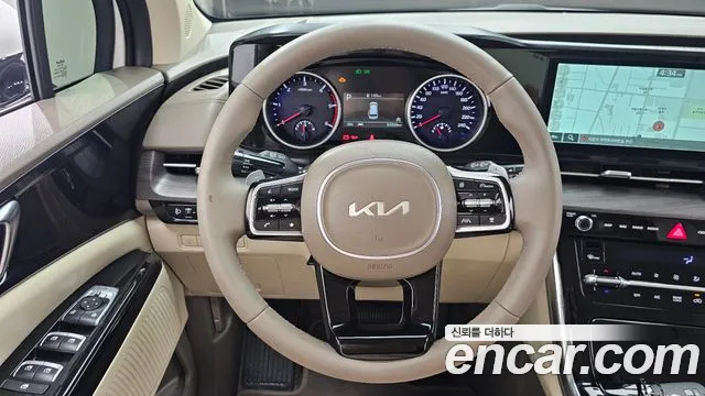 Kia Carnival 2023 thumb 12