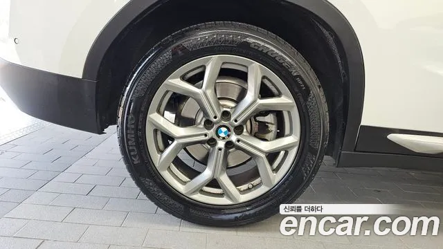 BMW X4 2022 thumb 5
