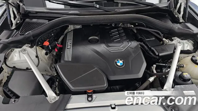 BMW X4 2022 thumb 6
