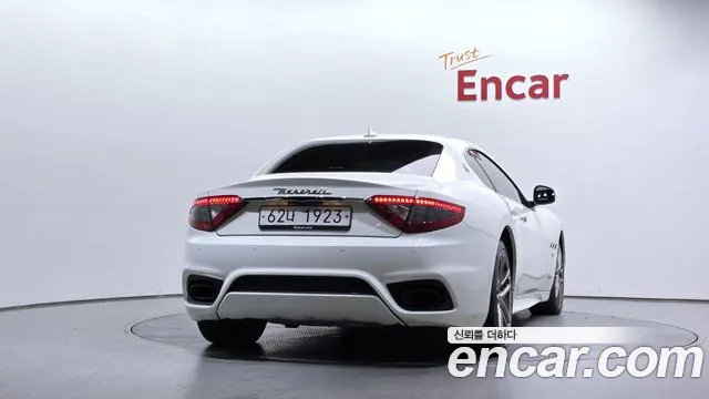 Maserati GranTurismo 2019 thumb 4