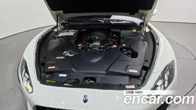 Maserati GranTurismo 2019 thumb 6