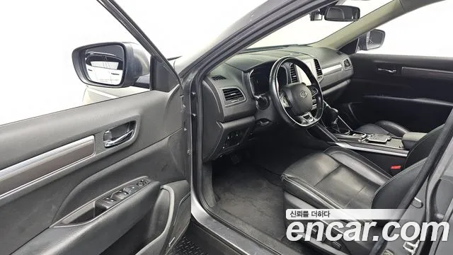 Renault-KoreaSamsung Koleos 2016 thumb 9