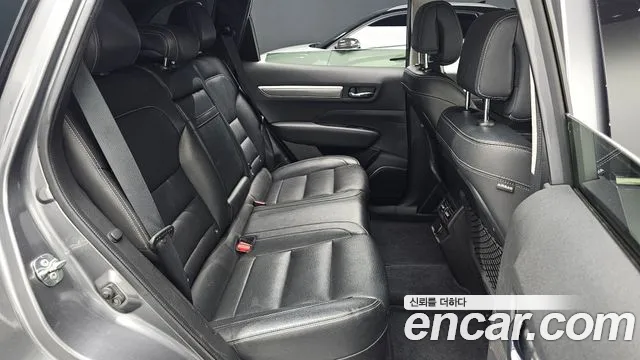 Renault-KoreaSamsung Koleos 2016 thumb 10