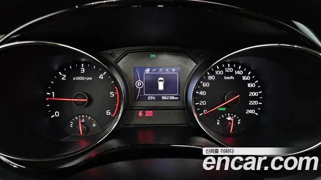 Kia Carnival 2017 thumb 8
