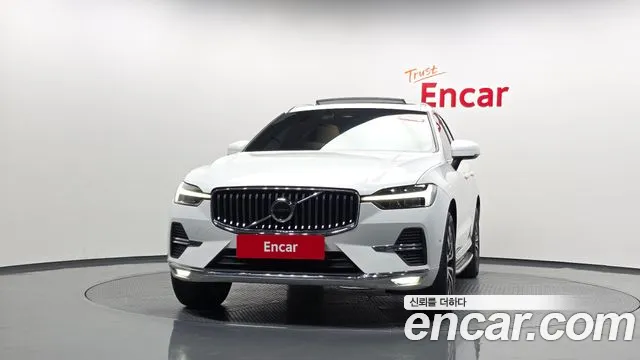 Volvo XC60 2024 thumb 2