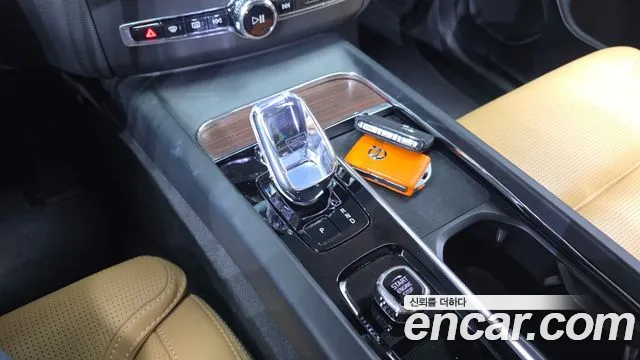 Volvo XC60 2024 thumb 8