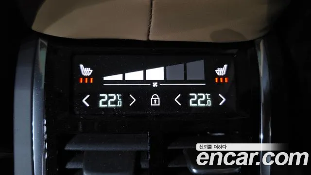 Volvo XC60 2024 thumb 12