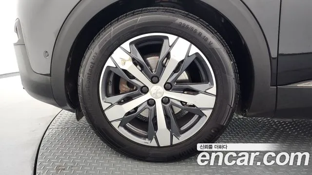 Peugeot 3008 2017 thumb 5
