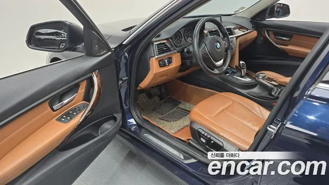 BMW 3-Series 2014 thumb 10