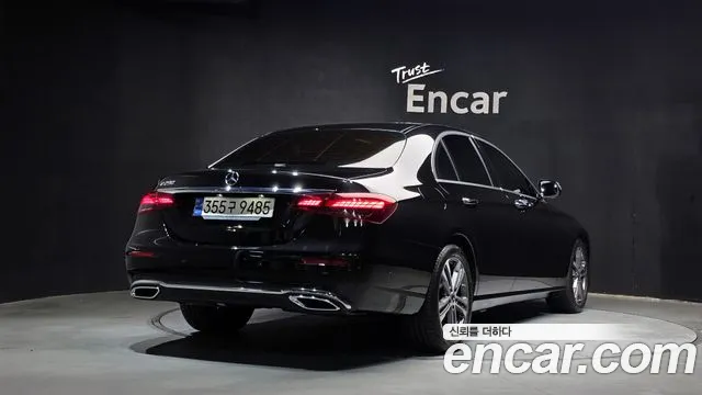 Mercedes-Benz E-Класс 2023 thumb 2