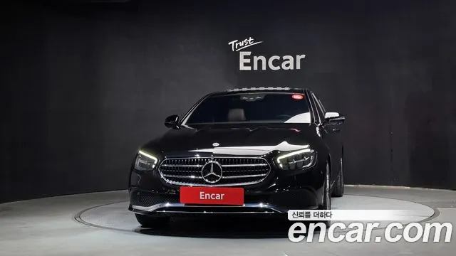 Mercedes-Benz E-Класс 2023 thumb 3