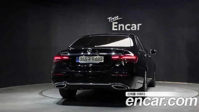 Mercedes-Benz E-Класс 2023 thumb 4